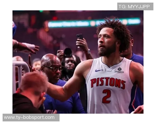 爱德华兹上半场表现低迷仅得6分遭对手严防三分球全失无缘得分爆发