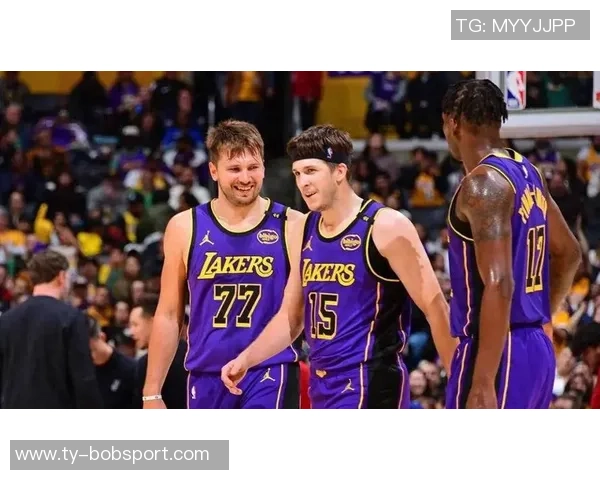 湖人队困境深重三核组合难解局势不如调整阵容发挥现有实力 湖人队困境深重三核组合难解局势不如调整阵容发挥现有实力