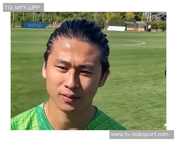 张玉宁呼吁理性对待球员表现球迷情绪发泄应有度