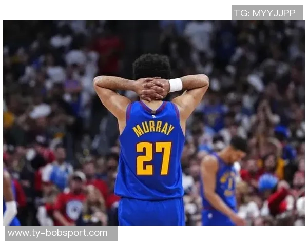 布克半场表现低迷仅得6分正负值10创最低纪录球队陷入困境