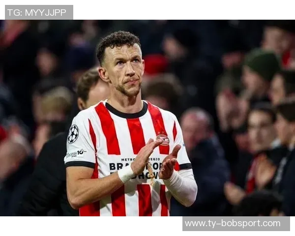 埃因霍温主帅确认佩里西奇将留队消除与国米的转会传闻