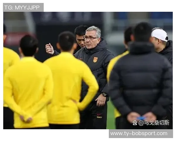 新国足应重视速度与冲击力过度畏惧失误只会失去主动权