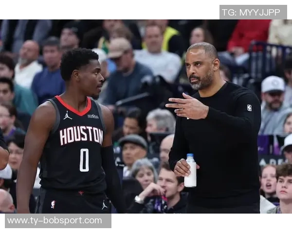 比尔的进攻能力为何至关重要小卡称其为真正的三威胁得分手 比尔的进攻能力为何至关重要小卡称其为真正的三威胁得分手